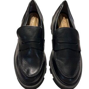 Me Too Womens Laine Black Leather Lug Sole Flats Size 7
